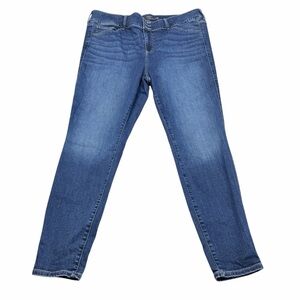 Torrid Women's Straight Leg Blue Jeans